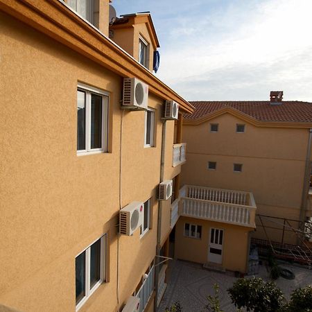 Apartments Dalila Ulcinj Buitenkant foto