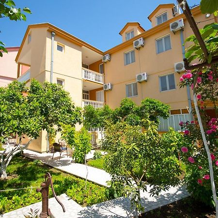 Apartments Dalila Ulcinj Buitenkant foto