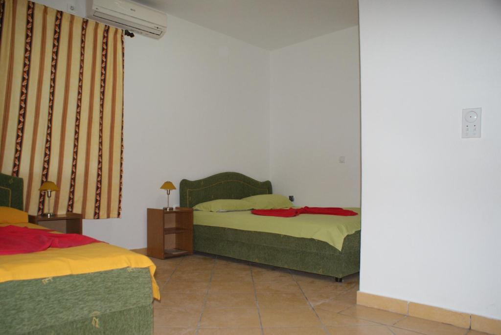 Apartments Dalila Ulcinj Buitenkant foto