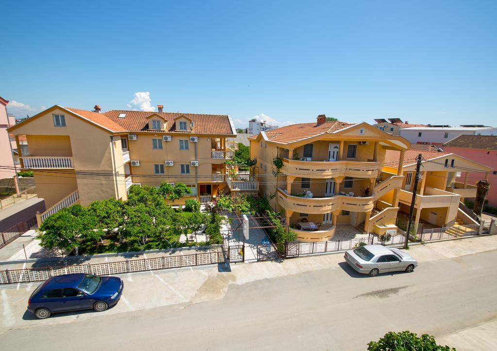 Apartments Dalila Ulcinj Buitenkant foto