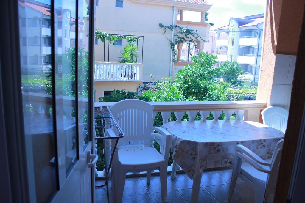 Apartments Dalila Ulcinj Buitenkant foto