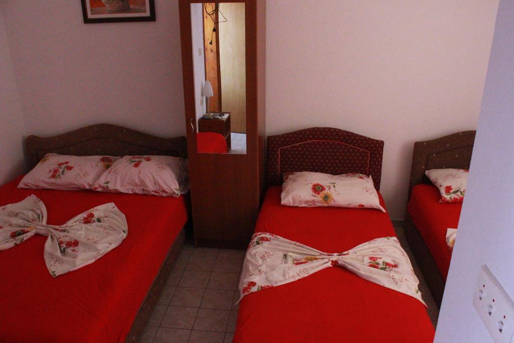 Apartments Dalila Ulcinj Buitenkant foto