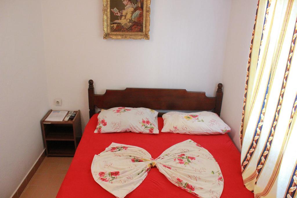 Apartments Dalila Ulcinj Buitenkant foto