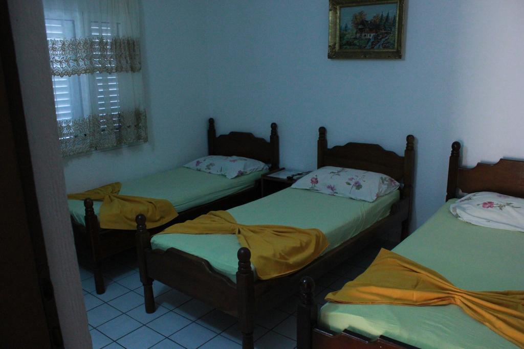 Apartments Dalila Ulcinj Buitenkant foto